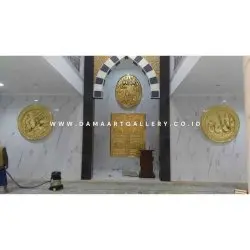 Mihrab Masjid Kuningan Mewah